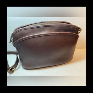 VINTAGE COACH HANDBAG